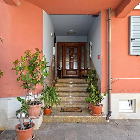 Apartment Fuer 4 Personen Ca 49 Qm In Rovinj, Istrien Istrische Riviera Rovinj